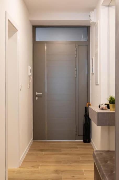 Flat4us#cozy#freeparking#5people Lägenhet