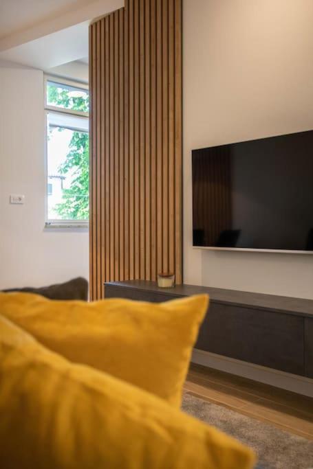 Flat4us#cozy#freeparking#5people Lägenhet Zagreb